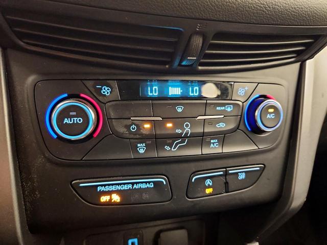 Photo of 2017 Black Ford Escape