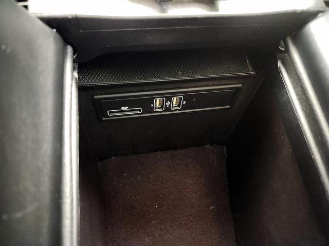 Photo of 2019 White Mercedes-Benz GLC 300