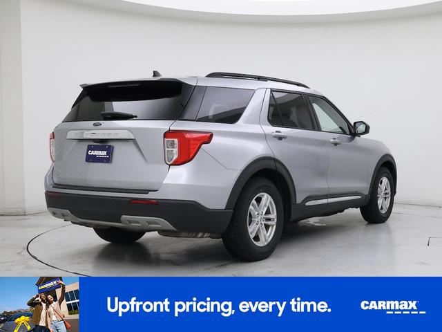Photo of 2021 Silver Ford Explorer