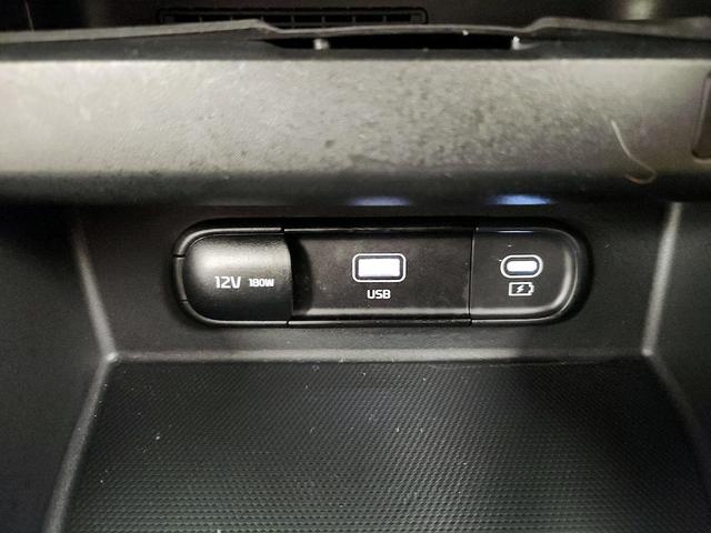 Photo of 2024 Blue Kia Seltos