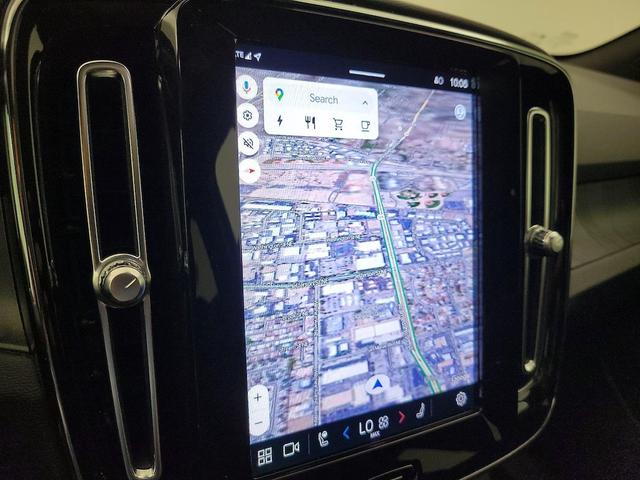 Photo of 2023 Gray Volvo C40 Recharge Pure Electric