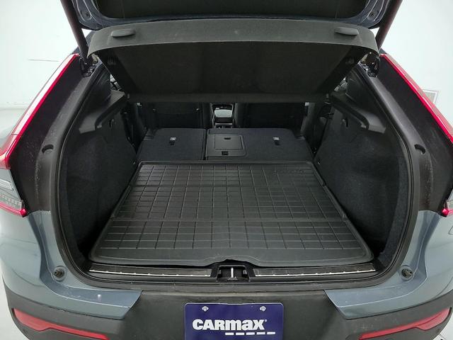 Photo of 2023 Gray Volvo C40 Recharge Pure Electric
