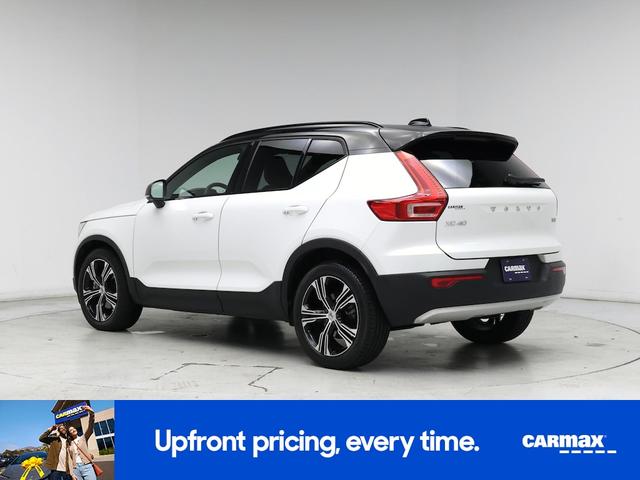 Photo of 2021 White Volvo XC40