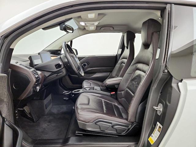 Photo of 2016 White BMW i3