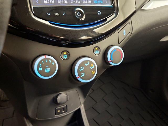 Photo of 2015 Silver Chevrolet Spark