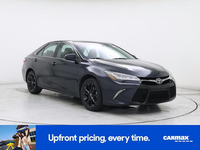 Photo of 2015 Green Toyota Camry