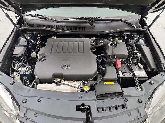 Photo of 2015 Green Toyota Camry