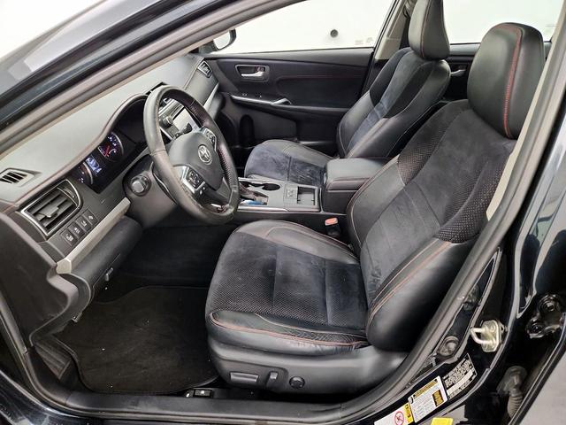 Photo of 2015 Green Toyota Camry