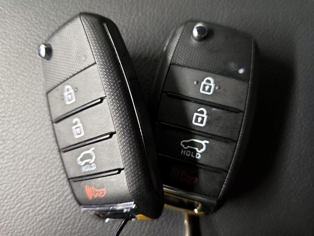 Photo of 2020 Gray Kia Sportage