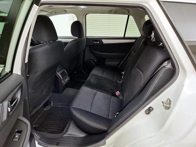 Photo of 2019 White Subaru Outback