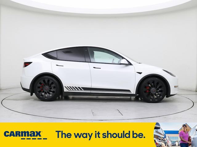 Photo of 2023 White Tesla Model Y