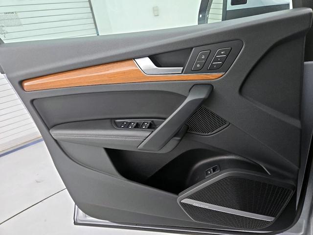 Photo of 2023 Silver Audi Q5