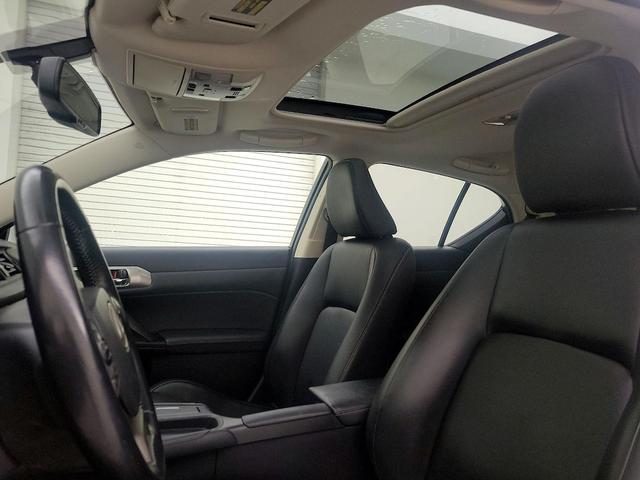 Photo of 2015 Gray Lexus CT 200h
