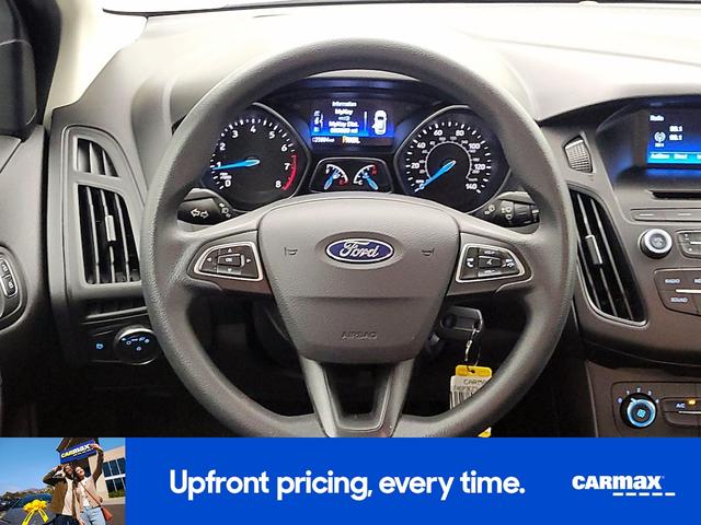 Photo of 2017 Silver Ford Focus