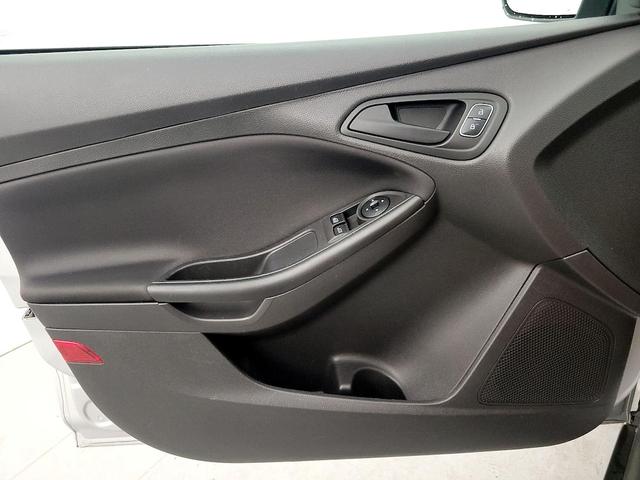 Photo of 2017 Silver Ford Focus