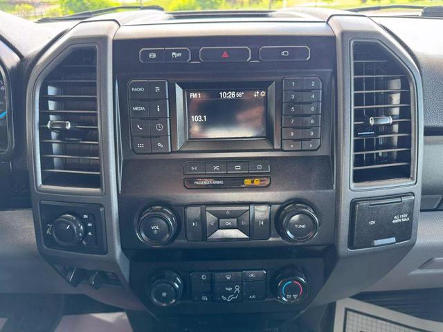 Photo of 2021 Oxford White Ford F-250