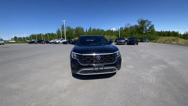 Photo of 2024 BK/Black Volkswagen Atlas Cross Sport