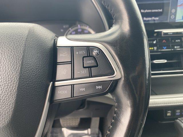 Photo of 2022 Magnetic Gray Metallic Toyota Highlander