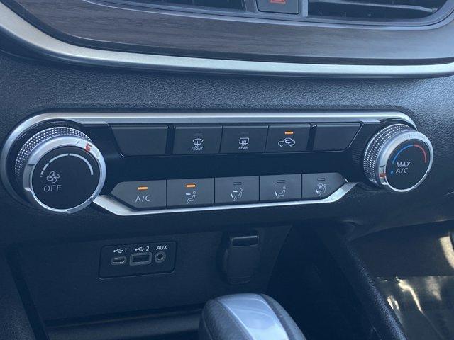 Photo of 2024 Gun Metallic Nissan Altima