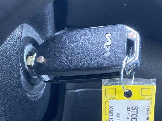 Photo of 2023 Snow White Pearl Kia Soul