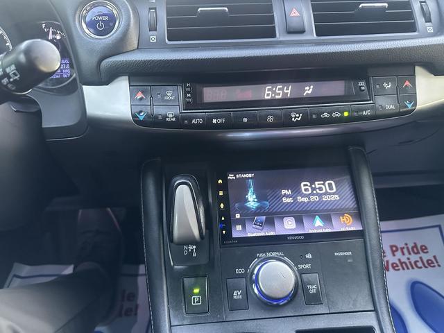 Photo of 2014 RED Lexus CT 200h