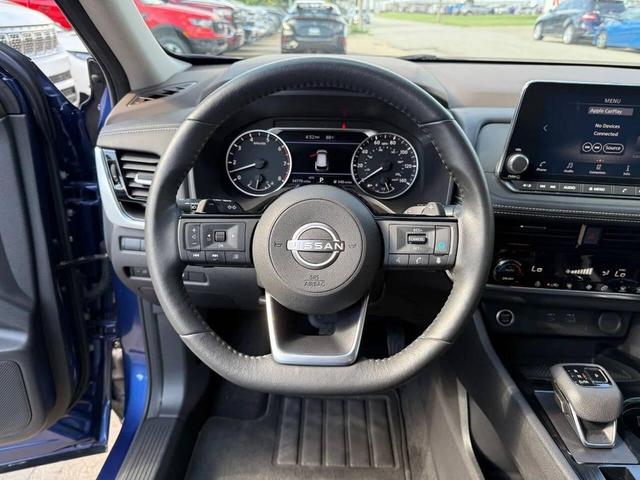 Photo of 2022 Caspian Blue Metallic Nissan Rogue