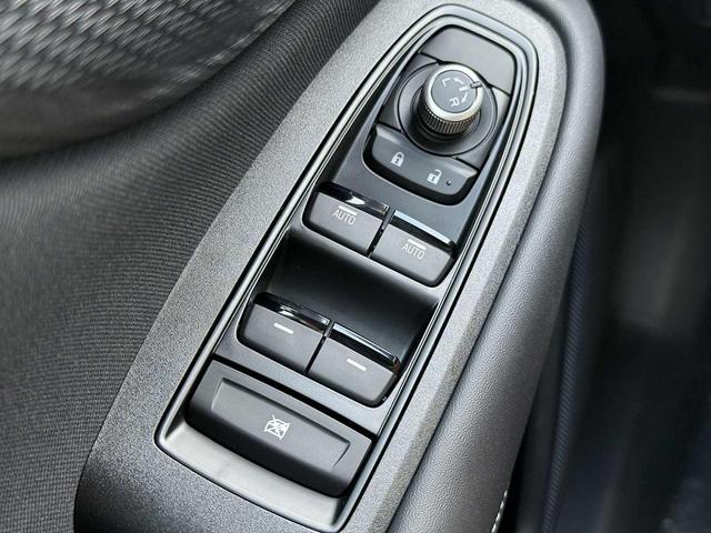 Photo of 2025 Ice Silver Metallic Subaru Outback