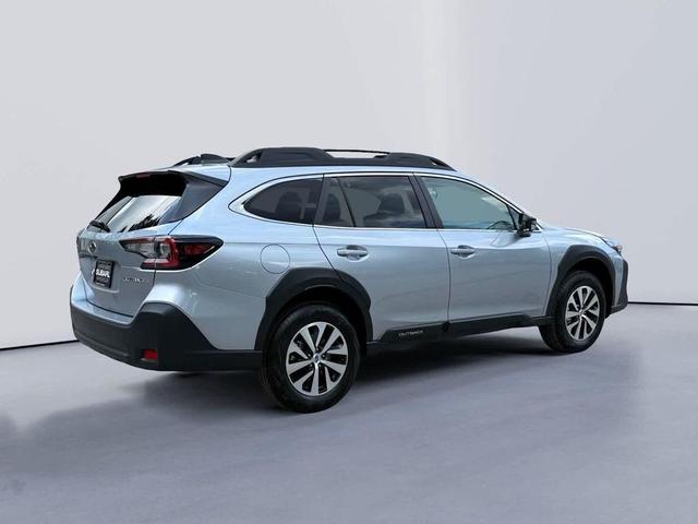 Photo of 2025 Ice Silver Metallic Subaru Outback