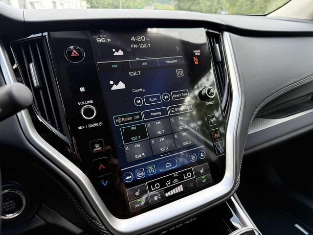Photo of 2025 Ice Silver Metallic Subaru Outback