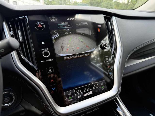 Photo of 2025 Ice Silver Metallic Subaru Outback
