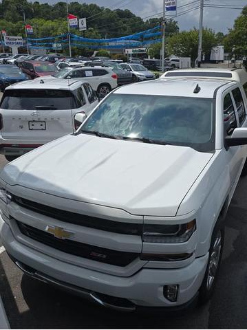 Photo of 2016 Summit White Chevrolet Silverado 1500