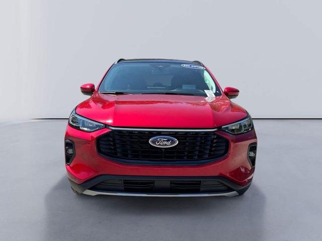 Photo of 2024 Rapid Red Metallic Tinted Clearcoat Ford Escape
