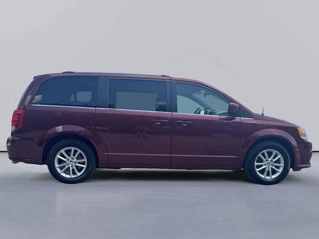 Photo of 2019 Octane Red Pearlcoat Dodge Grand Caravan