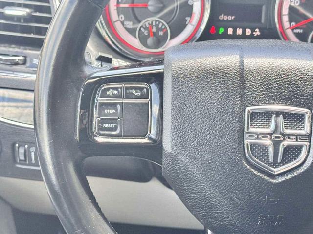Photo of 2019 Octane Red Pearlcoat Dodge Grand Caravan