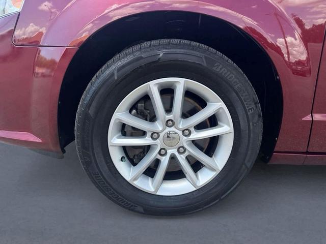 Photo of 2019 Octane Red Pearlcoat Dodge Grand Caravan