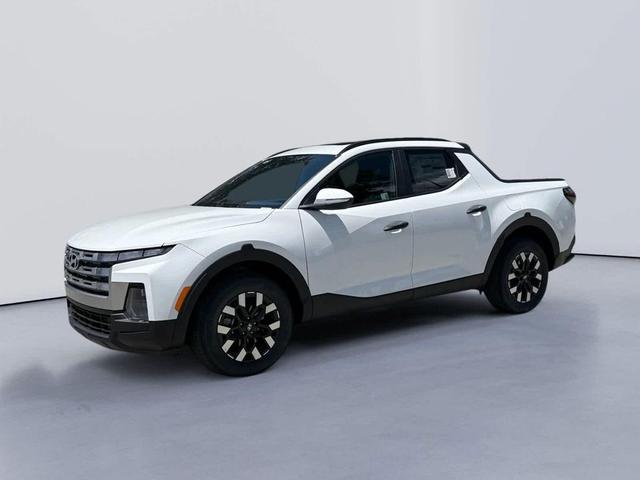Photo of 2025 Atlas White Hyundai SANTA CRUZ