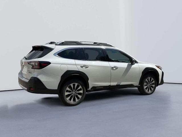Photo of 2025 Crystal White Pearl Subaru Outback