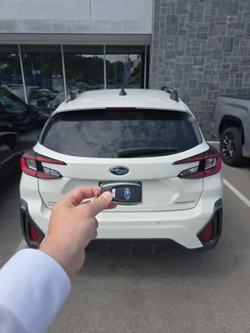 Photo of 2024 Crystal White Pearl Subaru Crosstrek