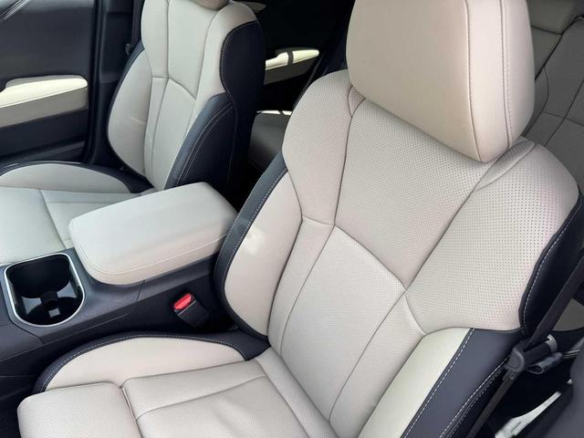 Photo of 2025 Crystal White Pearl Subaru Outback
