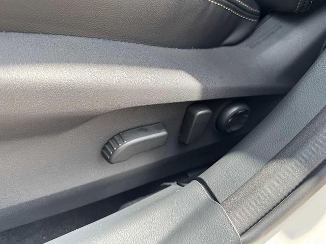Photo of 2025 Crystal White Pearl Subaru Outback