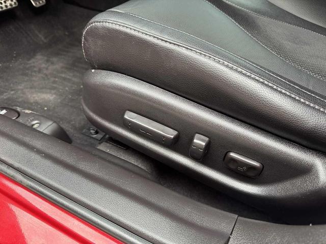 Photo of 2021 Performance Red Pearl Acura ILX