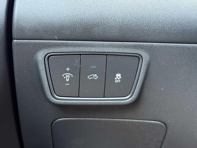 Photo of 2023 Hampton Gray Hyundai SANTA CRUZ