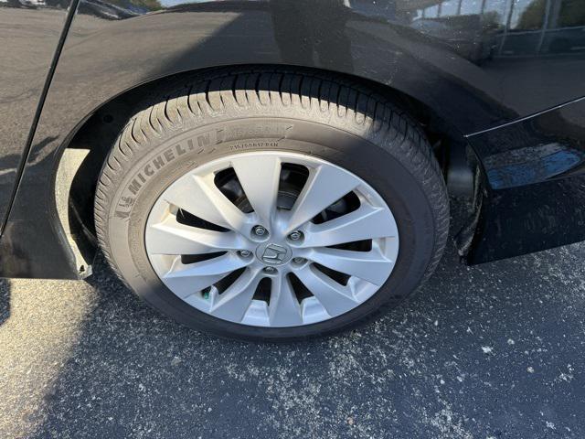 Photo of 2015 Crystal Black Pearl Honda Accord