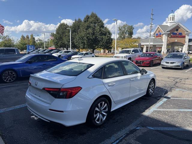 Photo of 2023 Platinum White Pearl Honda Civic