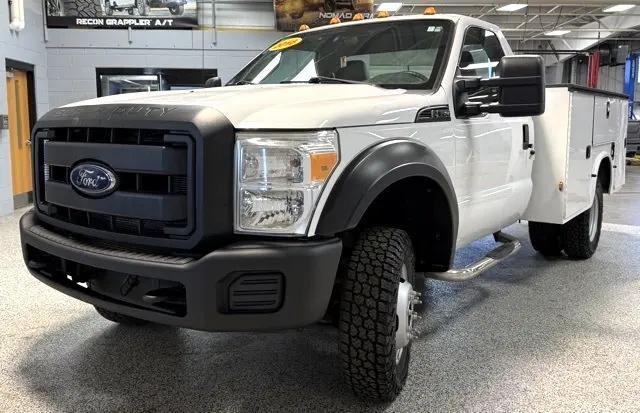 Photo of 2016 Oxford White Ford F-350