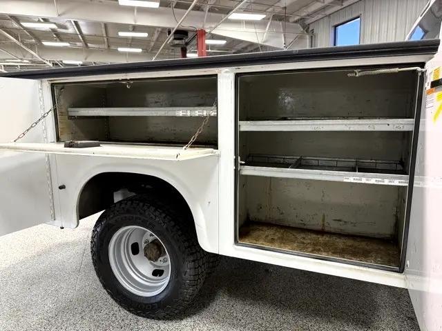 Photo of 2016 Oxford White Ford F-350