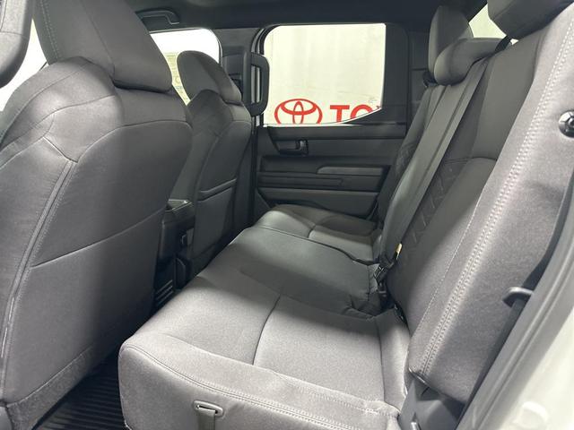 Photo of 2025 Ice Cap Toyota Tacoma