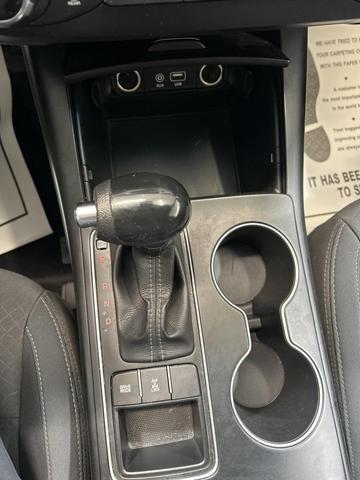 Photo of 2016 Snow White Pearl Kia Sorento
