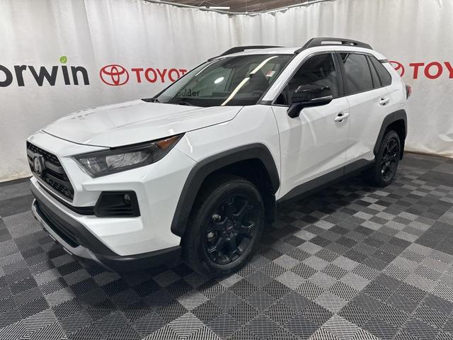 Photo of 2021 Super White Toyota RAV4