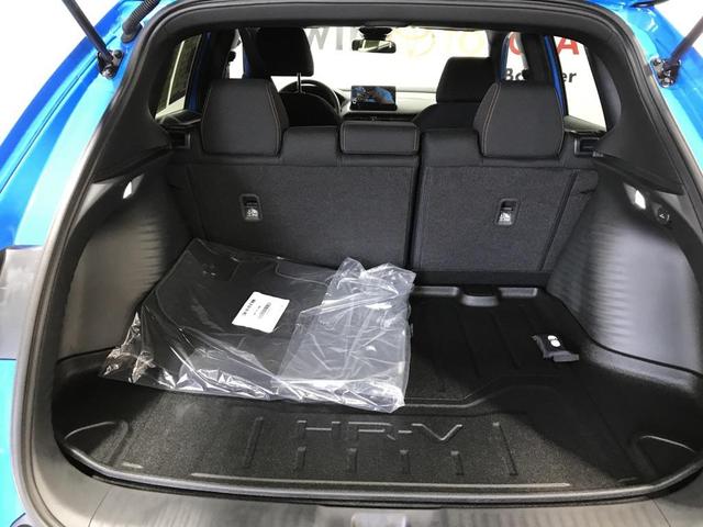 Photo of 2026 Boost Blue Pearl Honda HR-V
